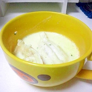 鶏手羽のバターミルクスープ